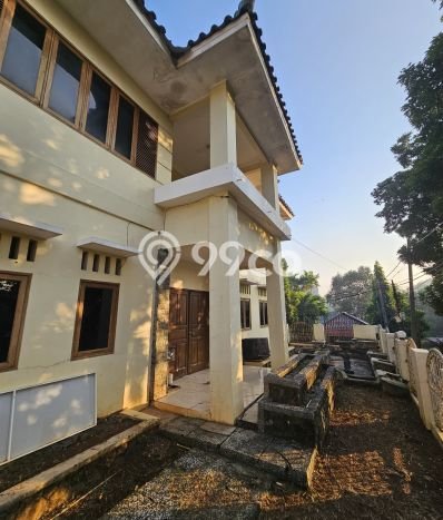 Rumah Mewah Dijual LT 275m2 di Cinere, Depok Rumah Mewah Dijual LT 275m2 di Cinere, Depok