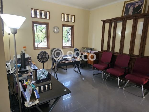 Rumah Mewah Dijual LT 275m2 di Cinere, Depok Rumah Mewah Dijual LT 275m2 di Cinere, Depok