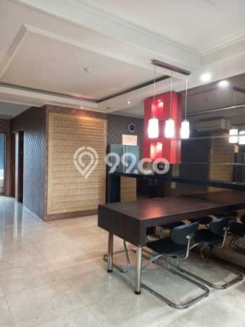 Unit Apartemen Luxury Dijual di Cilandak dengan 3 Kamar Tidur Unit Apartemen Luxury Dijual di Cilandak dengan 3 Kamar Tidur