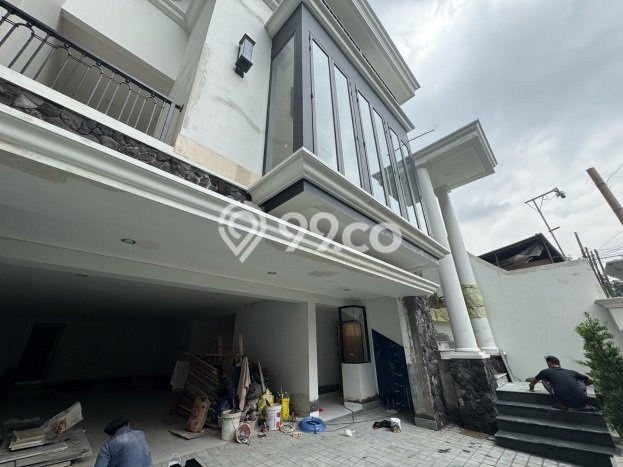 Hunian Mewah Dijual LT 250m2 di Cilandak, Jakarta Selatan Hunian Mewah Dijual LT 250m2 di Cilandak, Jakarta Selatan