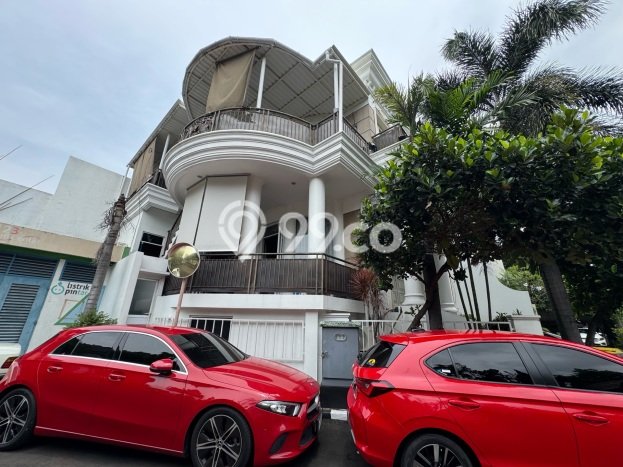 Ready to Use! Premium House LT 173m2 Desain Elegan di Mampang Ready to Use! Premium House LT 173m2 Desain Elegan di Mampang
