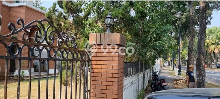 Rumah Luxury Modern Siap Huni di Lippo Karawaci Tangerang Rumah Luxury Modern Siap Huni di Lippo Karawaci Tangerang