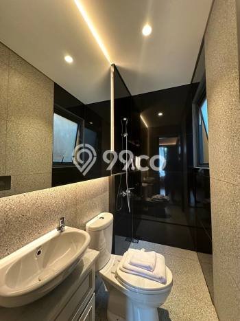 Rumah Luxury Modern Tanpa Renovasi di BSD Tangerang Rumah Luxury Modern Tanpa Renovasi di BSD Tangerang