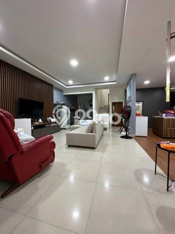 Ready to Use! Luxury House LT 112m2 Desain Elegan di BSD Ready to Use! Luxury House LT 112m2 Desain Elegan di BSD