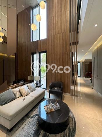 Rumah Eksklusif Siap Huni LT 558m2 di BSD, Tangerang Selatan Rumah Eksklusif Siap Huni LT 558m2 di BSD, Tangerang Selatan