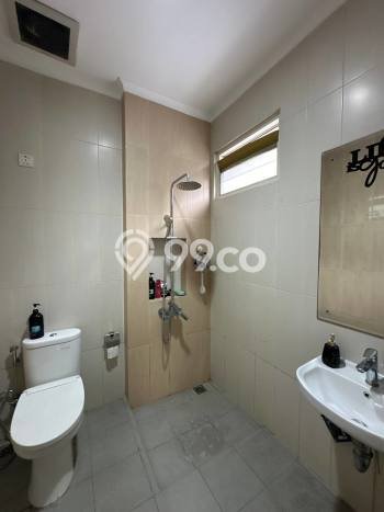 Siap Huni Hunian Elit 4 Kamar di Serpong Dekat ke Mana Pun Siap Huni Hunian Elit 4 Kamar di Serpong Dekat ke Mana Pun