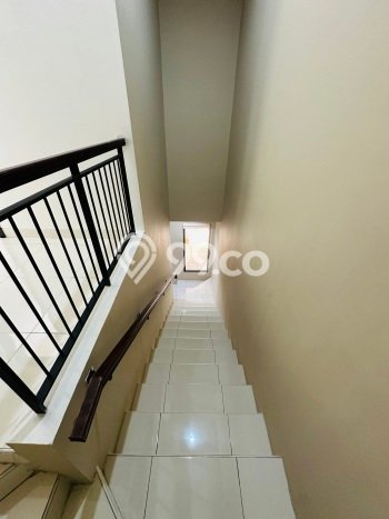 Hunian Mewah LB 160m2 Siap Pakai Desain Elegan di BSD Foresta, Tangerang Hunian Mewah LB 160m2 Siap Pakai Desain Elegan di BSD Foresta, Tangerang