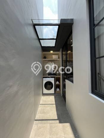 Rumah Modern Minimalis 4 Kamar Bisa Langsung Pindah di Serpong Utara Rumah Modern Minimalis 4 Kamar Bisa Langsung Pindah di Serpong Utara