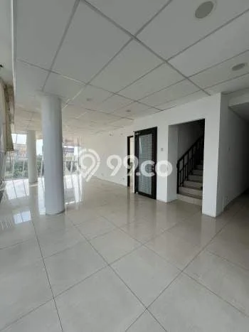 Ruko Area Bisnis di , Luas 637m2m², Jalan Utama Ruko Area Bisnis di , Luas 637m2m², Jalan Utama