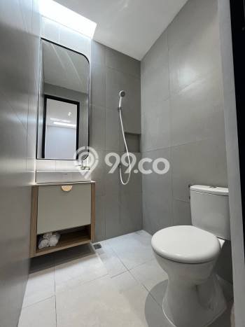 Rumah Modern Minimalis 4 Kamar Bisa Langsung Pindah di Serpong Utara Rumah Modern Minimalis 4 Kamar Bisa Langsung Pindah di Serpong Utara