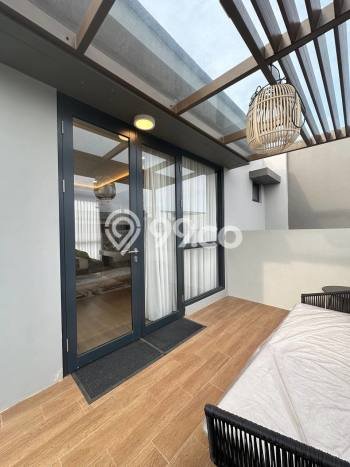 For Sale! Luxury House LT 72m2 Desain Modern di Taman Surya For Sale! Luxury House LT 72m2 Desain Modern di Taman Surya
