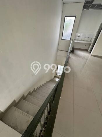 Ruko Dijual di Tangerang LT 63m2 & LB 123m2 Lokasi Terbaik! Ruko Dijual di Tangerang LT 63m2 & LB 123m2 Lokasi Terbaik!
