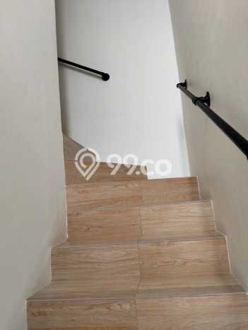 Rumah Modern 4 KT di Lippo Karawaci Tangerang Semi Furnished Rumah Modern 4 KT di Lippo Karawaci Tangerang Semi Furnished