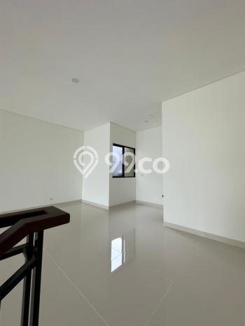 Kantor Dijual di Prime Area Tangerang Luas 324m2 Kantor Dijual di Prime Area Tangerang Luas 324m2