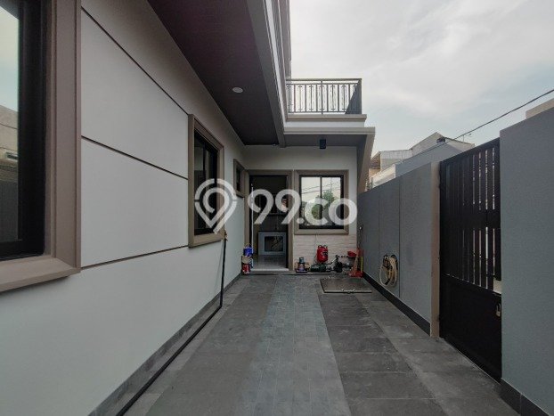 Rumah Elit LB 276m2 Siap Pakai Desain Elegan di Sunter, Jakarta Utara Rumah Elit LB 276m2 Siap Pakai Desain Elegan di Sunter, Jakarta Utara