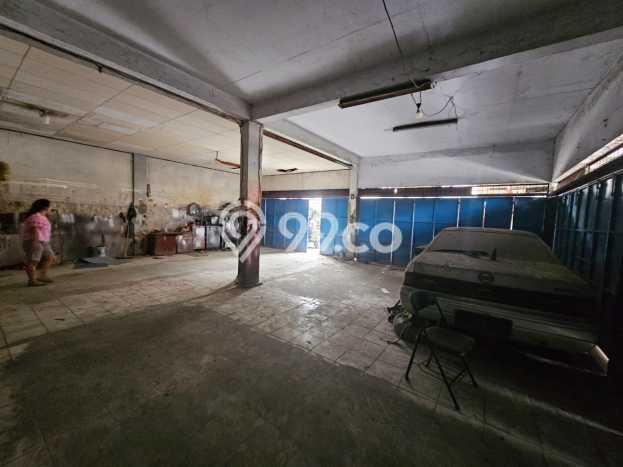 Unit Ruko Dijual di Karawaci Tangerang Luas Tanah 192m2, Luas Bangunan 200m2 Unit Ruko Dijual di Karawaci Tangerang Luas Tanah 192m2, Luas Bangunan 200m2