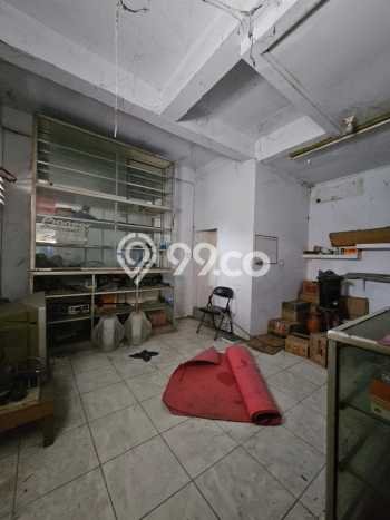 Unit Ruko Dijual di Karawaci Tangerang Luas Tanah 192m2, Luas Bangunan 200m2 Unit Ruko Dijual di Karawaci Tangerang Luas Tanah 192m2, Luas Bangunan 200m2