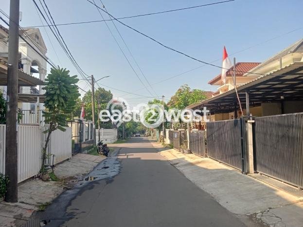 For Sale Hunian Rumah Nyaman 3 KT di BSD Griya Loka, Tangerang For Sale Hunian Rumah Nyaman 3 KT di BSD Griya Loka, Tangerang