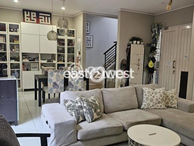 Ready to Use! Premium House LT 128m2 Desain Modern di BSD Sevilla Ready to Use! Premium House LT 128m2 Desain Modern di BSD Sevilla