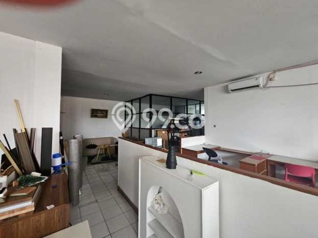 Unit Ruko Dijual di Karawaci Tangerang Luas Tanah 192m2, Luas Bangunan 200m2 Unit Ruko Dijual di Karawaci Tangerang Luas Tanah 192m2, Luas Bangunan 200m2