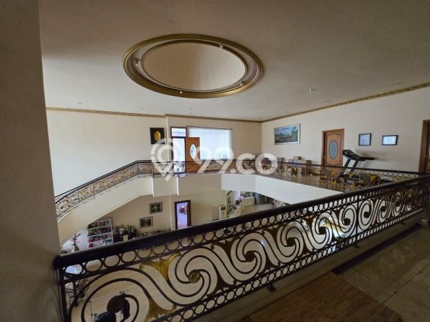 Rumah Luxury Modern Siap Huni di Dharma Husada Surabaya Rumah Luxury Modern Siap Huni di Dharma Husada Surabaya
