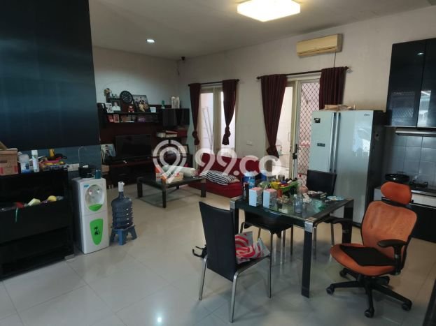 Dijual Rumah Mewah Megah Dengan View Cantik di Pakuwon City, Surabaya Dijual Rumah Mewah Megah Dengan View Cantik di Pakuwon City, Surabaya