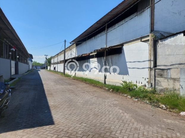 Gudang Bagus LT 1800m2 LB 1440m2 Dijual di Margomulyo Surabaya Gudang Bagus LT 1800m2 LB 1440m2 Dijual di Margomulyo Surabaya