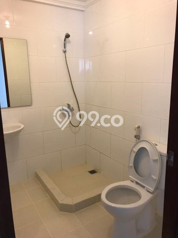 Sewa Apartemen Murah di Pakuwon Indah 3 Bedroom Sewa Apartemen Murah di Pakuwon Indah 3 Bedroom