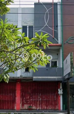 Unit Ruko Dijual di Bangkalan Bangkalan Luas Tanah 102m2, Luas Bangunan 300m2 Unit Ruko Dijual di Bangkalan Bangkalan Luas Tanah 102m2, Luas Bangunan 300m2
