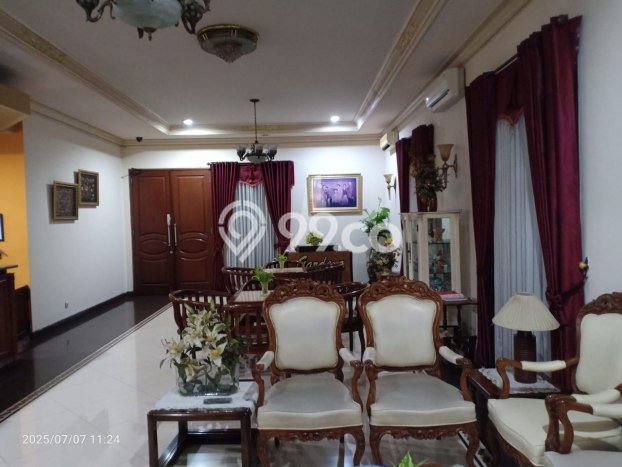 Rumah Eksklusif Best Location di Surabaya, Jawa Timur Rumah Eksklusif Best Location di Surabaya, Jawa Timur