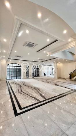 Hunian Elit LB 1500m2 Siap Huni Desain Elegan di Pondok Indah, Jakarta Selatan Hunian Elit LB 1500m2 Siap Huni Desain Elegan di Pondok Indah, Jakarta Selatan