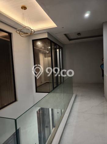 For Sale! Premium House LT 200m2 Desain Modern di Surabaya Kota For Sale! Premium House LT 200m2 Desain Modern di Surabaya Kota