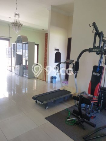 Ready to Use! Premium House LT 375m2 Desain Elegan di Surabaya Kota Ready to Use! Premium House LT 375m2 Desain Elegan di Surabaya Kota