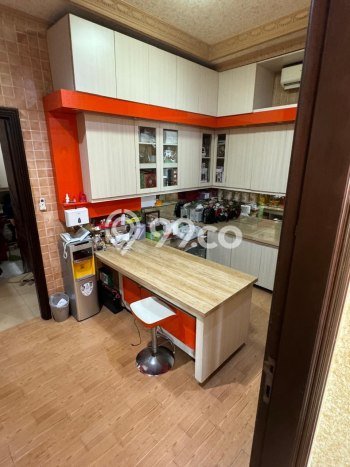Ready to Use! Premium House LT 600m2 Desain Modern di Surabaya Kota Ready to Use! Premium House LT 600m2 Desain Modern di Surabaya Kota