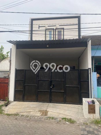 Rumah Luas Asri 5 KT Siap Huni di Semolowaru Surabaya Rumah Luas Asri 5 KT Siap Huni di Semolowaru Surabaya