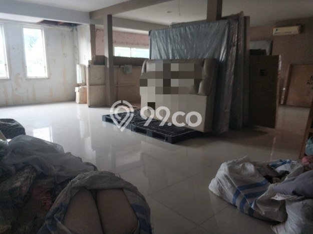 Ruko Dijual di Surabaya LT 225m2 & LB 438m2 Lokasi Terbaik! Ruko Dijual di Surabaya LT 225m2 & LB 438m2 Lokasi Terbaik!