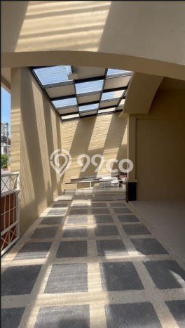 For Sale Rumah 4 Kamar Lokasi Ideal Bagus dan Strategis di Sidoarjo For Sale Rumah 4 Kamar Lokasi Ideal Bagus dan Strategis di Sidoarjo