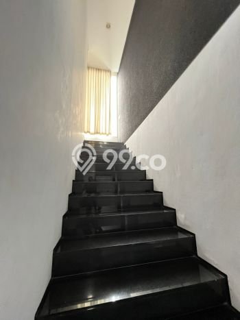 Rumah Elit LB 525m2 Siap Huni Desain Elegan di Sunrise Garden, Jakarta Barat Rumah Elit LB 525m2 Siap Huni Desain Elegan di Sunrise Garden, Jakarta Barat