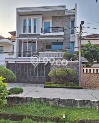 Jual Rumah Mewah Megah Dengan View Cantik di Green Garden, Jakarta Barat Jual Rumah Mewah Megah Dengan View Cantik di Green Garden, Jakarta Barat