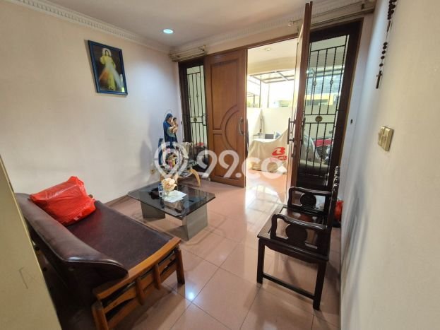 Rumah Elit Modern Siap Huni di Green Garden Jakarta Barat Rumah Elit Modern Siap Huni di Green Garden Jakarta Barat
