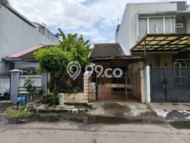 Jual Rumah Luas Megah Dengan View Eksklusif di Intercon, Jakarta Barat Jual Rumah Luas Megah Dengan View Eksklusif di Intercon, Jakarta Barat