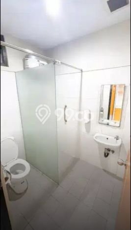 Rumah LT 480m2m² / LB 1039m2m² Fasilitas Gym di Tenggilis Mejoyo, Surabaya Rumah LT 480m2m² / LB 1039m2m² Fasilitas Gym di Tenggilis Mejoyo, Surabaya