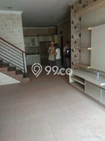 Jual Rumah Bagus Siap Huni LB 256m2 di Gubeng, Surabaya Jual Rumah Bagus Siap Huni LB 256m2 di Gubeng, Surabaya