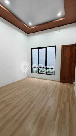 Dijual Cepat Rumah 5 KT 5 KM di Lokasi Strategis , Surabaya Dijual Cepat Rumah 5 KT 5 KM di Lokasi Strategis , Surabaya
