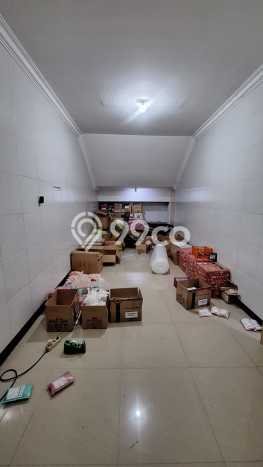 Rumah Modern 3 KT LT 157m2 di Sutorejo Rumah Modern 3 KT LT 157m2 di Sutorejo