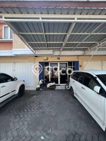 Ruko Premium di Gununganyar, Luas 150m2m², Jalan Utama, Tingkat Keramaian Tinggi Ruko Premium di Gununganyar, Luas 150m2m², Jalan Utama, Tingkat Keramaian Tinggi