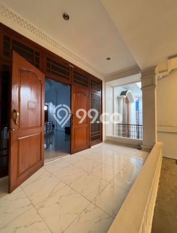 HARGA TERBAIK! Rumah Premium area , Luas 840m2m² Bangunan 1900m2m² HARGA TERBAIK! Rumah Premium area , Luas 840m2m² Bangunan 1900m2m²