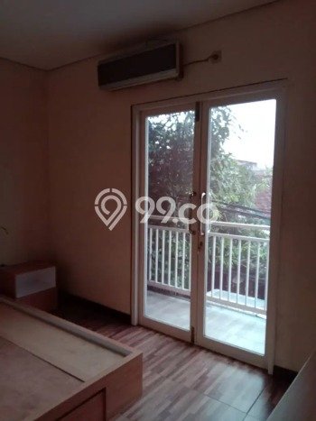 Jual Rumah Eksklusif 4 KT di Kebonsari, Surabaya Jual Rumah Eksklusif 4 KT di Kebonsari, Surabaya