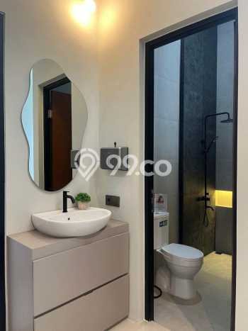 Rumah Strategis di Sukun, Malang, Luas 81m2m² Bangunan 65m2m² - HARGA NEGO! Rumah Strategis di Sukun, Malang, Luas 81m2m² Bangunan 65m2m² - HARGA NEGO!