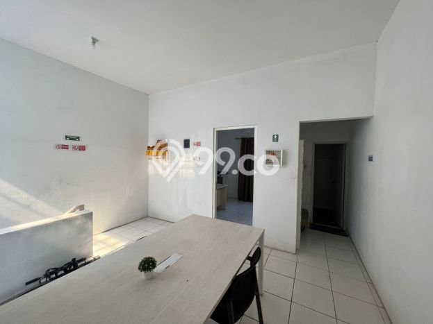 Ruko Premium di Gununganyar, Luas 150m2m², Jalan Utama, Tingkat Keramaian Tinggi Ruko Premium di Gununganyar, Luas 150m2m², Jalan Utama, Tingkat Keramaian Tinggi